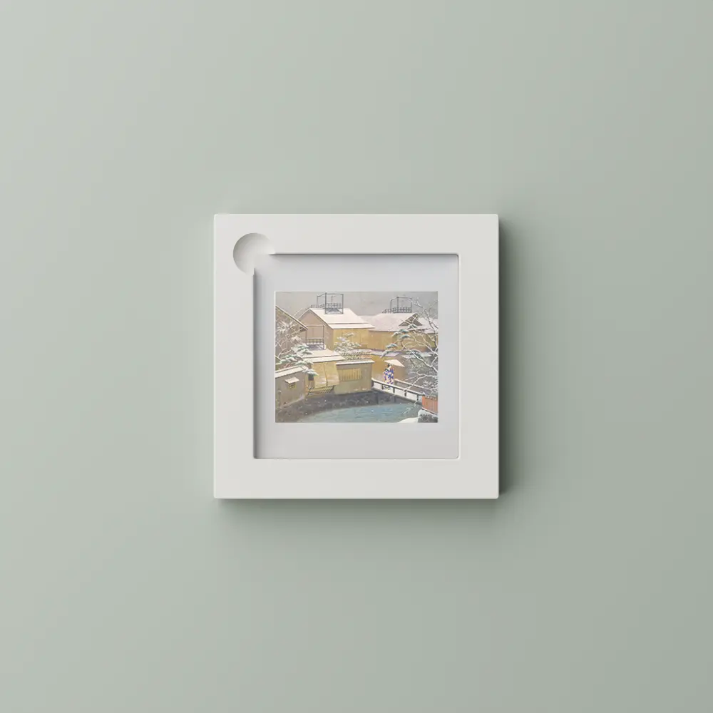 Houses on a Street of Kyoto:The Snow in Spsing in Gion