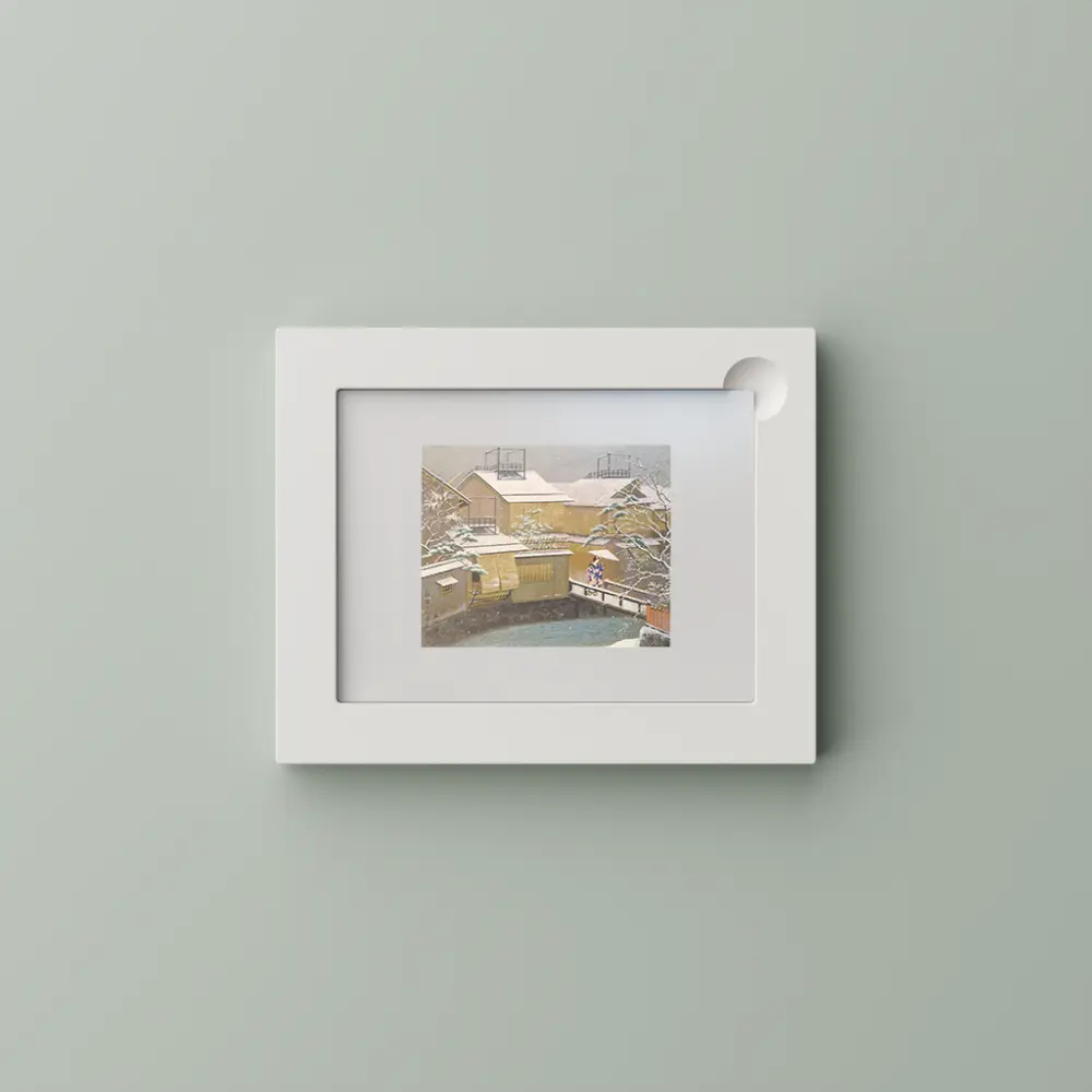 Houses on a Street of Kyoto:The Snow in Spsing in Gion