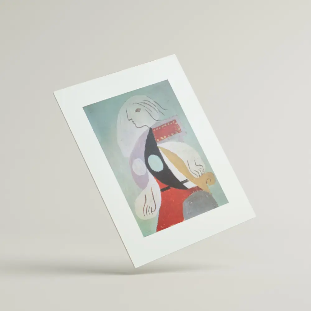 Femme à la Robe Multicolore