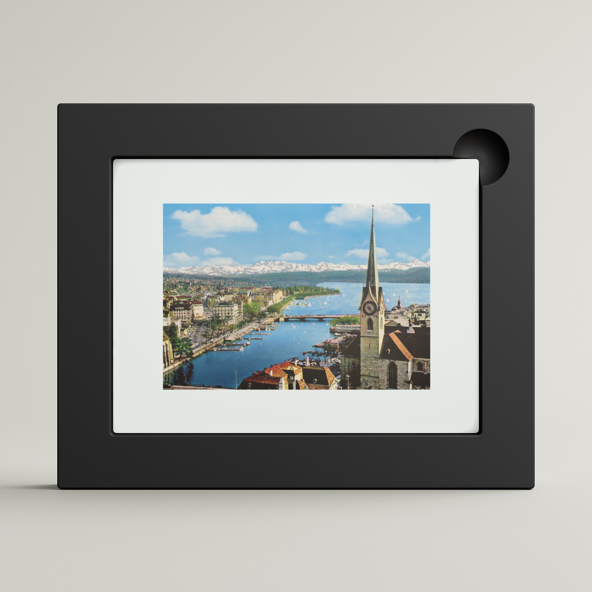 Blik auf Fraumunster,See und Alpen (framed)